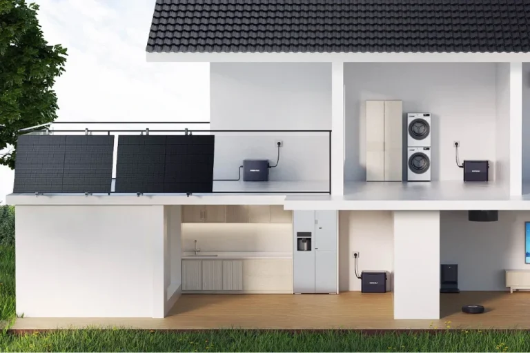 Une micro-installation solaire sans fil pour balcon avec stockage