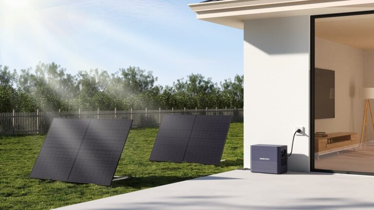 How does a balcony solar power system with storage perform in different seasons?