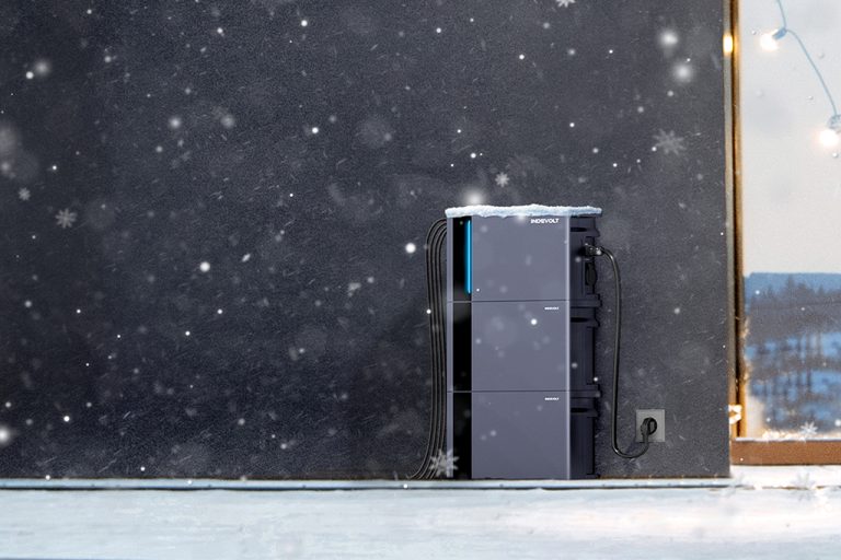 Dites adieu aux tarifs électriques élevés en hiver: Batterie Solaire Plug and Play Intelligent, votre stabilisateur pour le chauffage et la consommation d’électricité